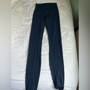 Navy Lululemon leggings
